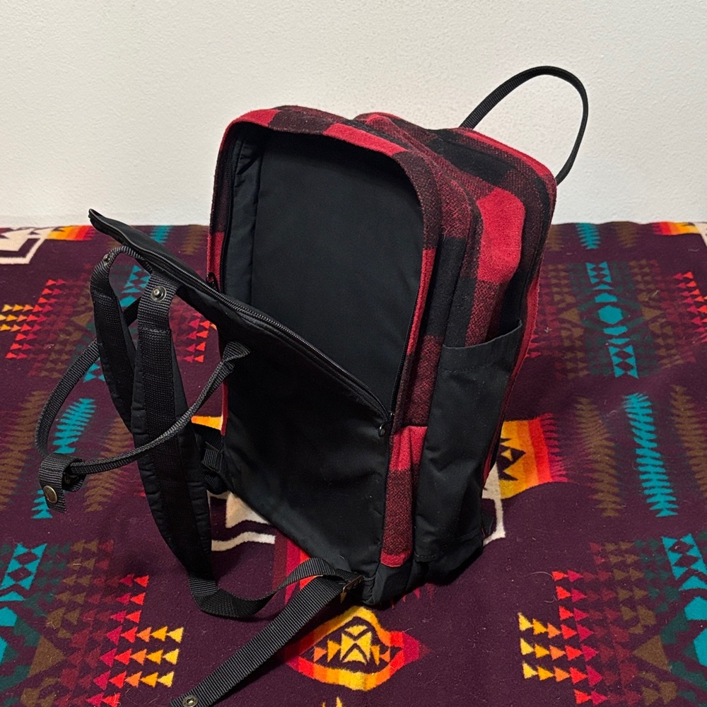 FJall Raven Kånken laptop wool Red and Black Backpack FJallraven - Picture 2 of 6